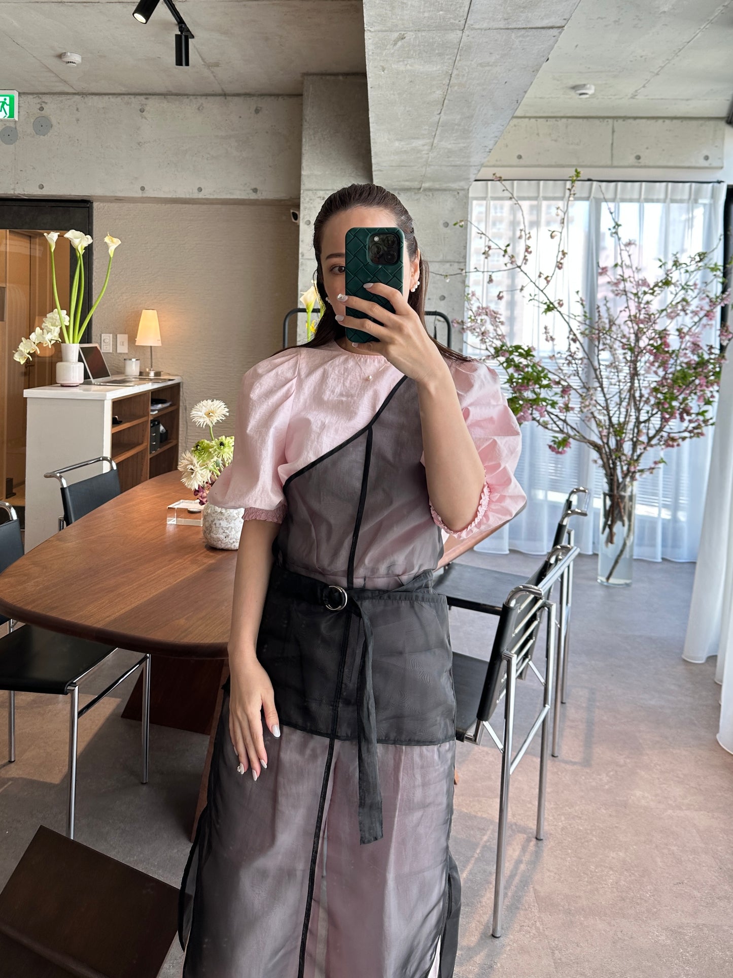 【再販開始!リニューアル後商品】シースルーエプロン ブラック