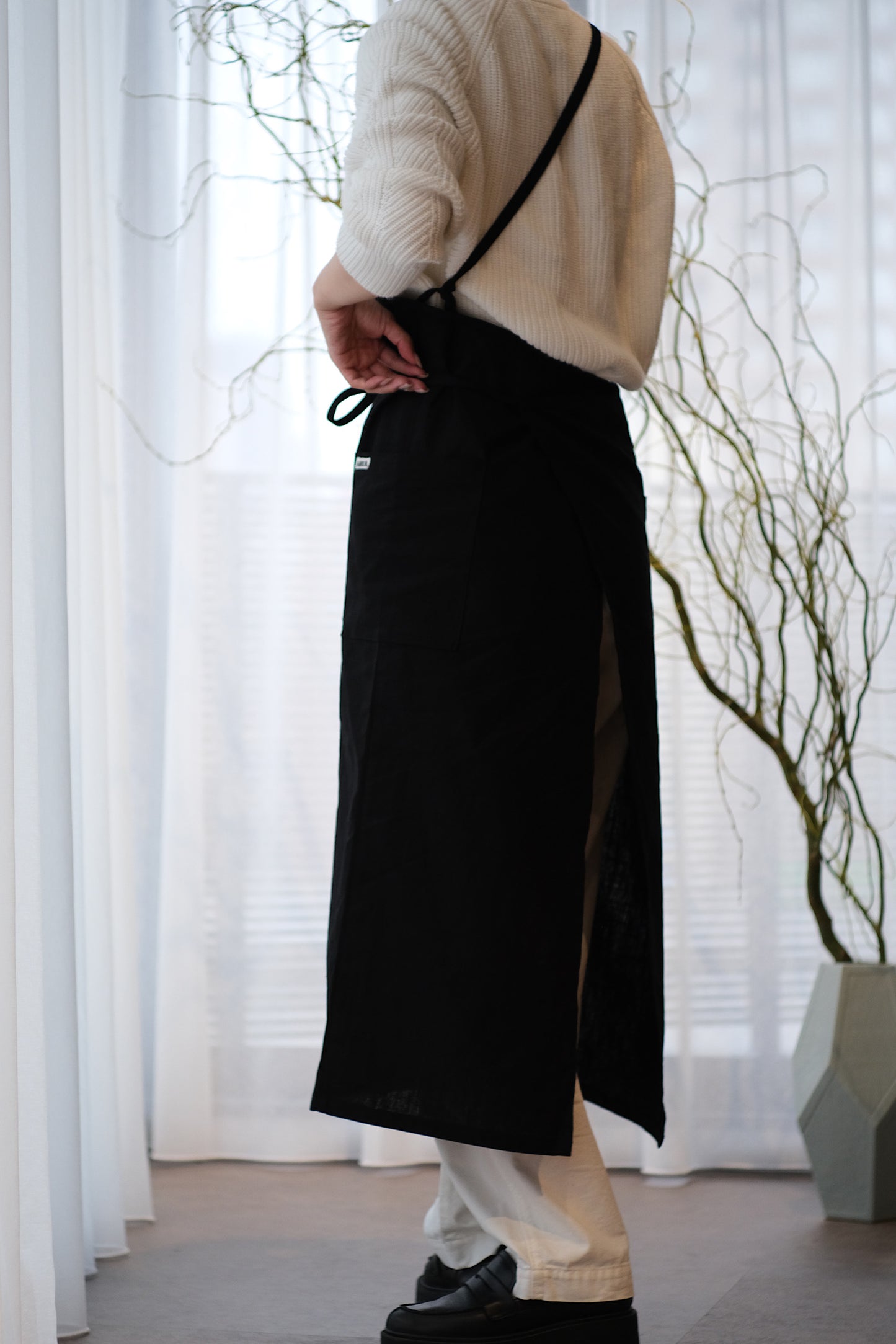 リネンエプロン ブラック